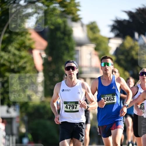 01.09.2024 - BARMER Alsterlauf Dr. Thomas Lammeyer http://msf.ph/oto/6887997 01.09.2024 09:22:26 Laufen 35, 4797, 2462, 48 meine-sportfotos.de