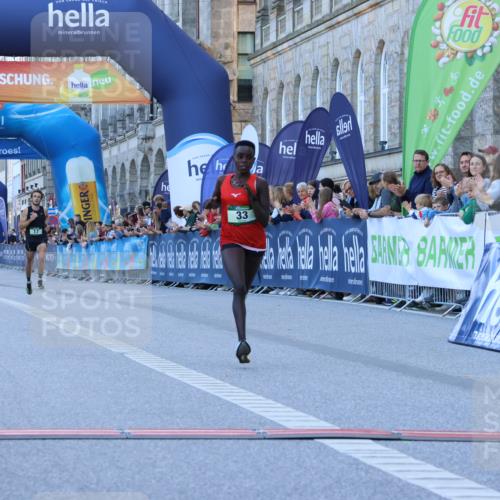 01.09.2024 - BARMER Alsterlauf Strokosch-Dieckow http://msf.ph/oto/6888052 01.09.2024 09:32:36 Ziel 15, 17, 33, 5048 meine-sportfotos.de