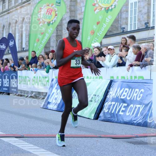 01.09.2024 - BARMER Alsterlauf Strokosch-Dieckow http://msf.ph/oto/6888061 01.09.2024 09:32:38 Ziel 9, 17, 33, 5048 meine-sportfotos.de