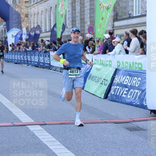 01.09.2024 - BARMER Alsterlauf Strokosch-Dieckow http://msf.ph/oto/6888069 01.09.2024 09:48:26 Ziel 2879, 2986, 3462, 4356, 4812, 4920, 5083 meine-sportfotos.de