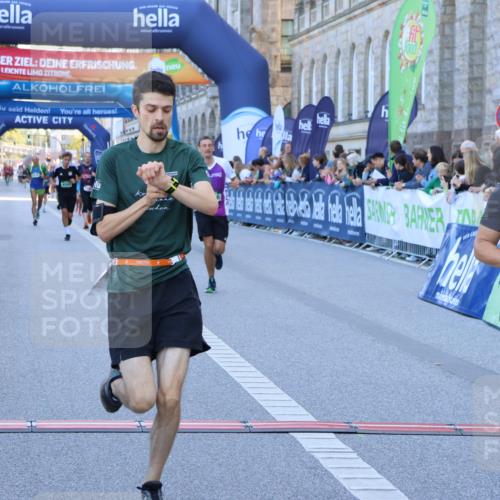 01.09.2024 - BARMER Alsterlauf Strokosch-Dieckow http://msf.ph/oto/6888077 01.09.2024 09:48:31 Ziel 2773, 2879, 2986, 3462, 4356, 4438, 4560, 4709, 4874, 4920, 5083, 5088, 5161, 5175 meine-sportfotos.de