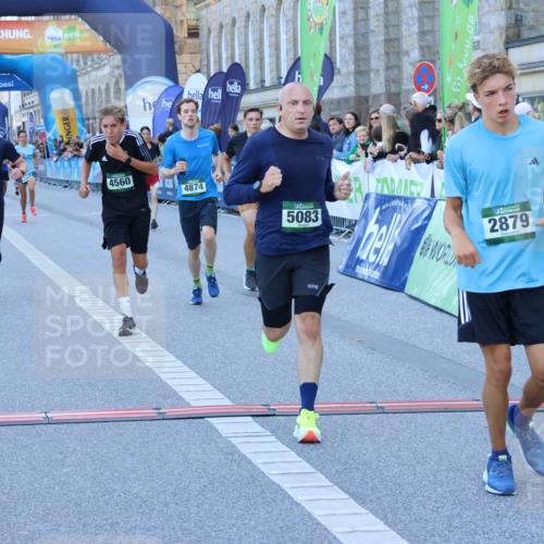 01.09.2024 - BARMER Alsterlauf Strokosch-Dieckow http://msf.ph/oto/6888094 01.09.2024 09:48:36 Ziel 2623, 2773, 2879, 2986, 3971, 4001, 4356, 4438, 4560, 4709, 4874, 5083, 5088, 5161, 5175 meine-sportfotos.de