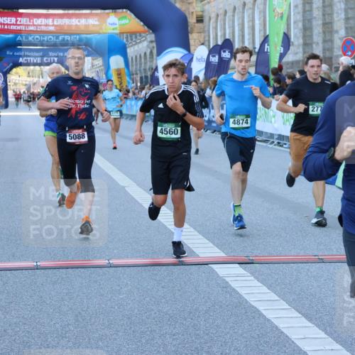 01.09.2024 - BARMER Alsterlauf Strokosch-Dieckow http://msf.ph/oto/6888098 01.09.2024 09:48:37 Ziel 2623, 2773, 2879, 2986, 3931, 3971, 4001, 4438, 4560, 4709, 4874, 5083, 5088, 5161, 5175 meine-sportfotos.de