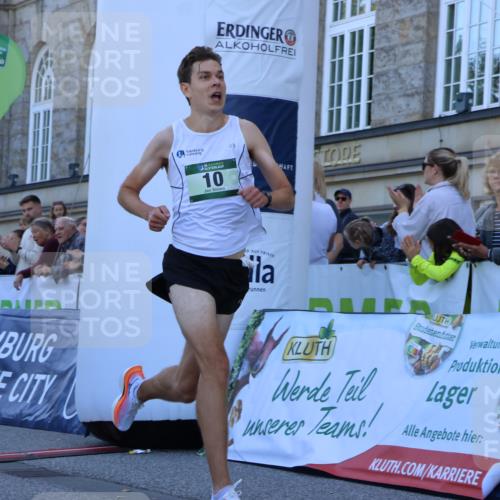01.09.2024 - BARMER Alsterlauf Strokosch-Dieckow http://msf.ph/oto/6888103 01.09.2024 09:33:08 Ziel 10, 4373 meine-sportfotos.de