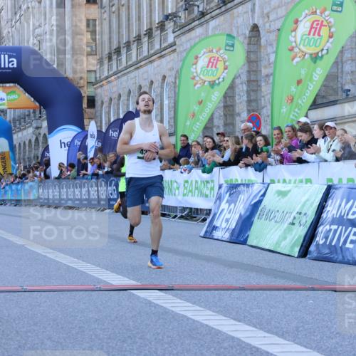 01.09.2024 - BARMER Alsterlauf Strokosch-Dieckow http://msf.ph/oto/6888120 01.09.2024 09:33:27 Ziel 32, 4372 meine-sportfotos.de