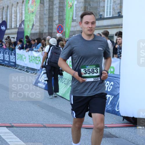 01.09.2024 - BARMER Alsterlauf Strokosch-Dieckow http://msf.ph/oto/6888134 01.09.2024 09:48:51 Ziel 2207, 3198, 3322, 3473, 3560, 3583, 3787, 5168, 8228 meine-sportfotos.de