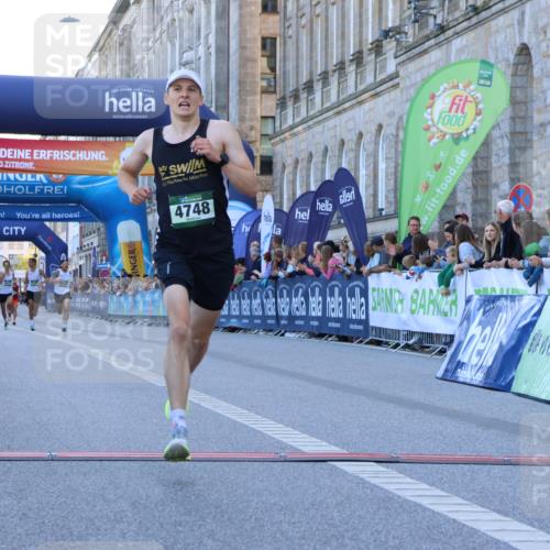 01.09.2024 - BARMER Alsterlauf Strokosch-Dieckow http://msf.ph/oto/6888139 01.09.2024 09:33:47 Ziel 3483, 4431, 4748, 4794, 4808 meine-sportfotos.de