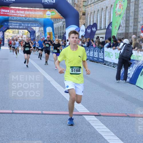01.09.2024 - BARMER Alsterlauf Strokosch-Dieckow http://msf.ph/oto/6888145 01.09.2024 09:48:57 Ziel 2207, 2504, 3446, 3473, 3560, 3640, 4848, 5015, 5168, 8176, 8205, 8228 meine-sportfotos.de