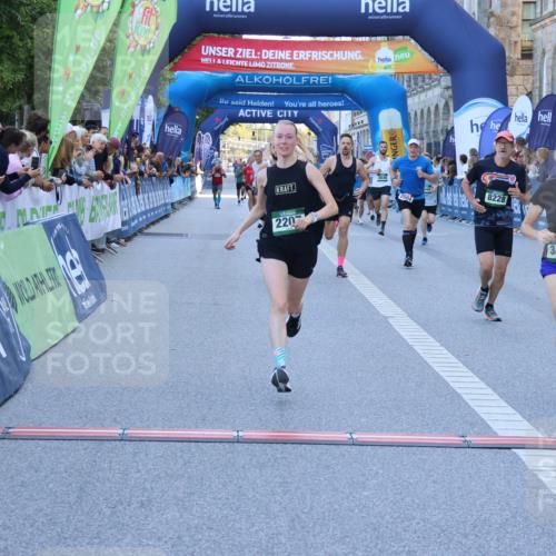 01.09.2024 - BARMER Alsterlauf Strokosch-Dieckow http://msf.ph/oto/6888152 01.09.2024 09:49:00 Ziel 2207, 2504, 2613, 3446, 3473, 3629, 3640, 4595, 4848, 4861, 5015, 5168, 8169, 8176, 8205, 8228 meine-sportfotos.de