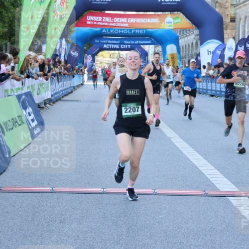 01.09.2024 - BARMER Alsterlauf Strokosch-Dieckow http://msf.ph/oto/6888154 01.09.2024 09:49:01 Ziel 2207, 2504, 2613, 3446, 3473, 3629, 3640, 3810, 4119, 4595, 4848, 4861, 5015, 8169, 8176, 8205, 8228 meine-sportfotos.de