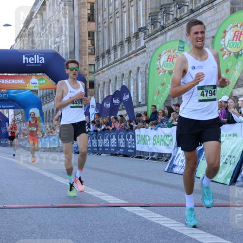 01.09.2024 - BARMER Alsterlauf Strokosch-Dieckow http://msf.ph/oto/6888159 01.09.2024 09:33:55 Ziel 3175, 3483, 4431, 4794, 4808, 4974 meine-sportfotos.de