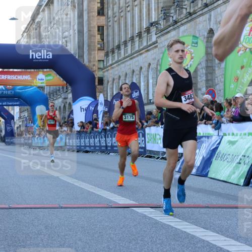 01.09.2024 - BARMER Alsterlauf Strokosch-Dieckow http://msf.ph/oto/6888164 01.09.2024 09:33:57 Ziel 3175, 3483, 4431, 4794, 4974 meine-sportfotos.de