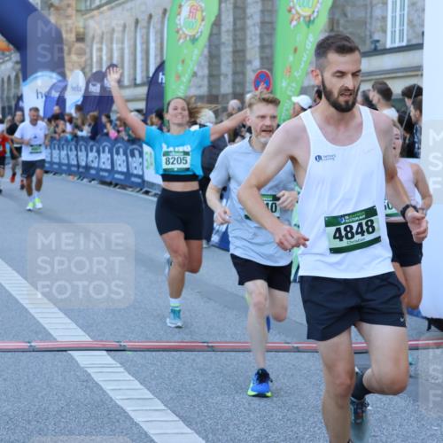 01.09.2024 - BARMER Alsterlauf Strokosch-Dieckow http://msf.ph/oto/6888175 01.09.2024 09:49:07 Ziel 2504, 2613, 3629, 3640, 3810, 4119, 4374, 4415, 4416, 4545, 4595, 4622, 4848, 4861, 4935, 5015, 8040, 8169, 8205, 8250, 8306 meine-sportfotos.de