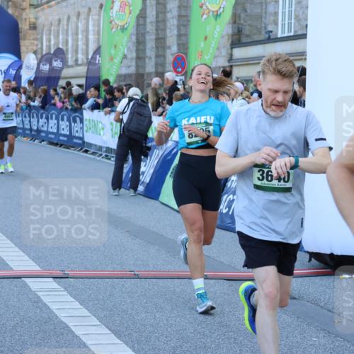 01.09.2024 - BARMER Alsterlauf Strokosch-Dieckow http://msf.ph/oto/6888179 01.09.2024 09:49:07 Ziel 2504, 2613, 3629, 3640, 3810, 4119, 4374, 4415, 4416, 4545, 4595, 4622, 4848, 4861, 4935, 5015, 8040, 8169, 8205, 8250, 8306 meine-sportfotos.de