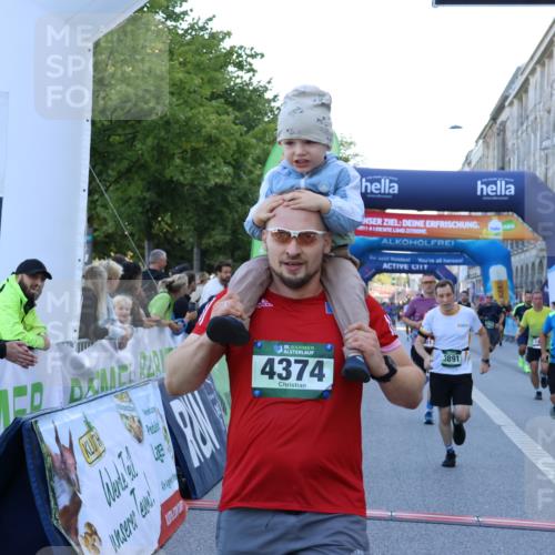 01.09.2024 - BARMER Alsterlauf Strokosch-Dieckow http://msf.ph/oto/6888215 01.09.2024 09:49:19 Ziel 2168, 2276, 2336, 2454, 2470, 2581, 3710, 3891, 4337, 4370, 4374, 4622, 5191, 8293 meine-sportfotos.de