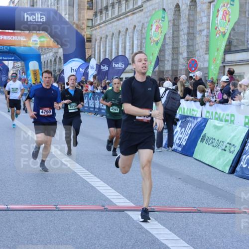 01.09.2024 - BARMER Alsterlauf Strokosch-Dieckow http://msf.ph/oto/6888224 01.09.2024 09:49:29 Ziel 2028, 2187, 2454, 2558, 2606, 4235, 4561, 4681, 4790, 4847, 5039, 5137, 8307 meine-sportfotos.de
