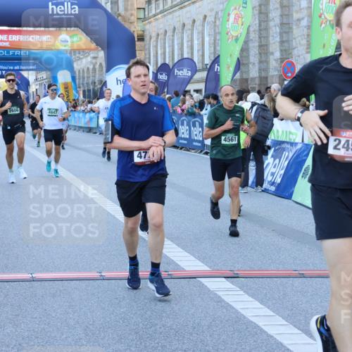 01.09.2024 - BARMER Alsterlauf Strokosch-Dieckow http://msf.ph/oto/6888229 01.09.2024 09:49:30 Ziel 2028, 2187, 2454, 2558, 2606, 4235, 4259, 4561, 4681, 4790, 4847, 5039, 5137, 8307, 8316 meine-sportfotos.de