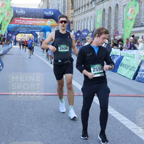 01.09.2024 - BARMER Alsterlauf Strokosch-Dieckow http://msf.ph/oto/6888232 01.09.2024 09:49:33 Ziel 2028, 2187, 2558, 2606, 4126, 4224, 4235, 4259, 4561, 4681, 4790, 4847, 5039, 5137, 8307, 8316 meine-sportfotos.de