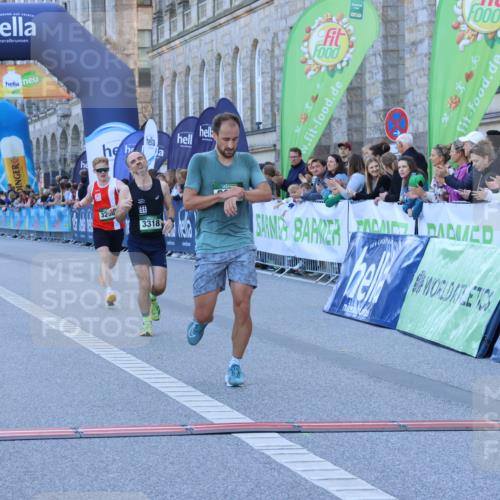 01.09.2024 - BARMER Alsterlauf Strokosch-Dieckow http://msf.ph/oto/6888266 01.09.2024 09:35:24 Ziel 34, 3298, 3318, 4802, 8337 meine-sportfotos.de
