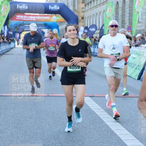 01.09.2024 - BARMER Alsterlauf Strokosch-Dieckow http://msf.ph/oto/6888333 01.09.2024 09:50:14 Ziel 2602, 2700, 2991, 3031, 3647, 4059, 4371, 4380, 4565, 4589, 4862, 5012, 5070, 5133, 5228, 5291, 8265 meine-sportfotos.de
