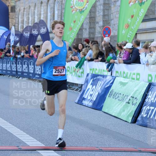 01.09.2024 - BARMER Alsterlauf Strokosch-Dieckow http://msf.ph/oto/6888359 01.09.2024 09:36:21 Ziel 30, 2527, 3729, 4900, 8382 meine-sportfotos.de