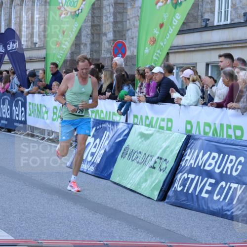 01.09.2024 - BARMER Alsterlauf Strokosch-Dieckow http://msf.ph/oto/6888364 01.09.2024 09:36:24 Ziel 30, 2527, 3729, 4455, 4886, 4900, 5011 meine-sportfotos.de