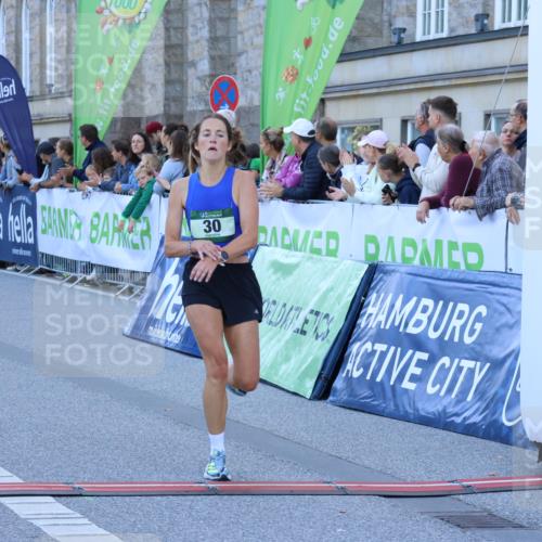 01.09.2024 - BARMER Alsterlauf Strokosch-Dieckow http://msf.ph/oto/6888375 01.09.2024 09:36:28 Ziel 30, 2483, 3729, 4455, 4886, 4900, 5011 meine-sportfotos.de