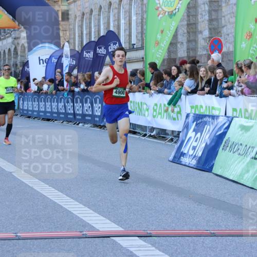 01.09.2024 - BARMER Alsterlauf Strokosch-Dieckow http://msf.ph/oto/6888378 01.09.2024 09:36:29 Ziel 30, 2483, 4455, 4886, 4900, 5011 meine-sportfotos.de