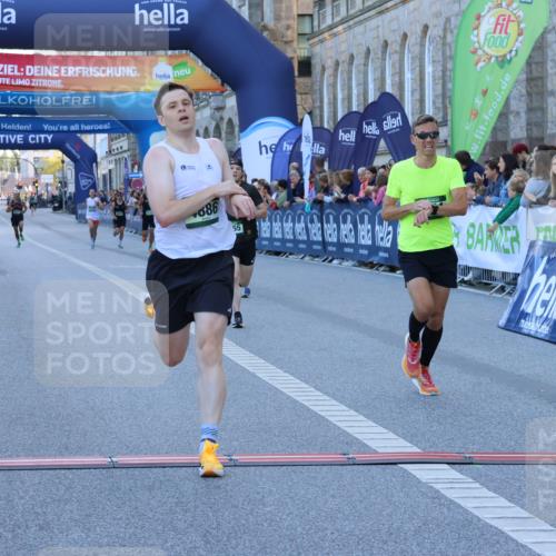 01.09.2024 - BARMER Alsterlauf Strokosch-Dieckow http://msf.ph/oto/6888389 01.09.2024 09:36:32 Ziel 2212, 2483, 3251, 4114, 4455, 4886, 4900, 5011, 8047 meine-sportfotos.de