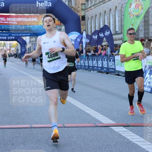 01.09.2024 - BARMER Alsterlauf Strokosch-Dieckow http://msf.ph/oto/6888391 01.09.2024 09:36:32 Ziel 2212, 2483, 3251, 4114, 4455, 4886, 4900, 5011, 8047 meine-sportfotos.de