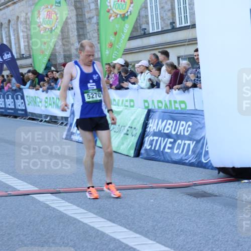 01.09.2024 - BARMER Alsterlauf Strokosch-Dieckow http://msf.ph/oto/6888434 01.09.2024 09:37:13 Ziel 37, 3768, 5270 meine-sportfotos.de