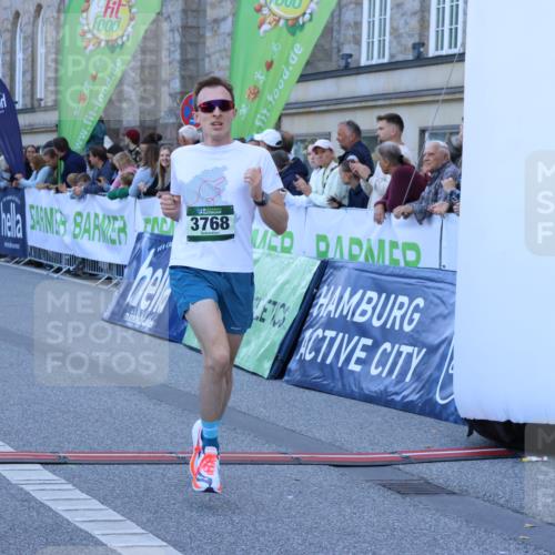 01.09.2024 - BARMER Alsterlauf Strokosch-Dieckow http://msf.ph/oto/6888445 01.09.2024 09:37:21 Ziel 3726, 3768 meine-sportfotos.de