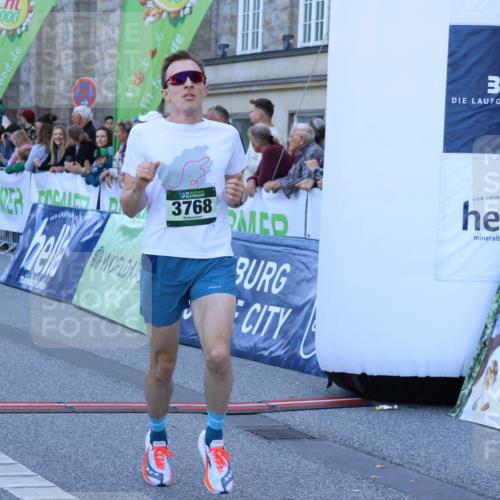 01.09.2024 - BARMER Alsterlauf Strokosch-Dieckow http://msf.ph/oto/6888447 01.09.2024 09:37:21 Ziel 3726, 3768 meine-sportfotos.de