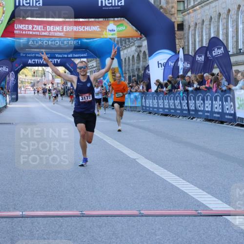 01.09.2024 - BARMER Alsterlauf Strokosch-Dieckow http://msf.ph/oto/6888476 01.09.2024 09:37:40 Ziel 3095, 3177, 4250, 4792, 5047 meine-sportfotos.de
