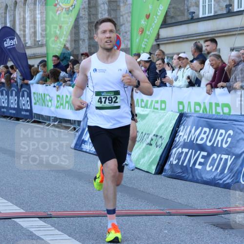 01.09.2024 - BARMER Alsterlauf Strokosch-Dieckow http://msf.ph/oto/6888500 01.09.2024 09:37:49 Ziel 2787, 3095, 4792, 5178 meine-sportfotos.de