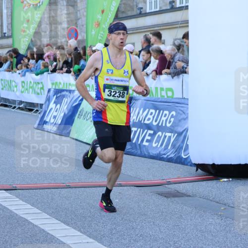 01.09.2024 - BARMER Alsterlauf Strokosch-Dieckow http://msf.ph/oto/6888539 01.09.2024 09:38:07 Ziel 3238, 4433, 4993, 5179, 8386 meine-sportfotos.de