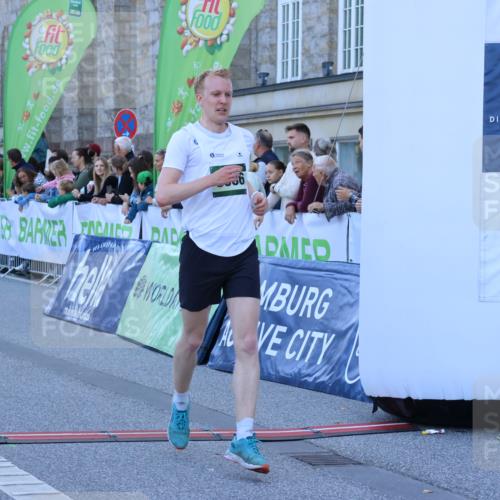 01.09.2024 - BARMER Alsterlauf Strokosch-Dieckow http://msf.ph/oto/6888544 01.09.2024 09:38:11 Ziel 2894, 4993, 5179, 8386 meine-sportfotos.de