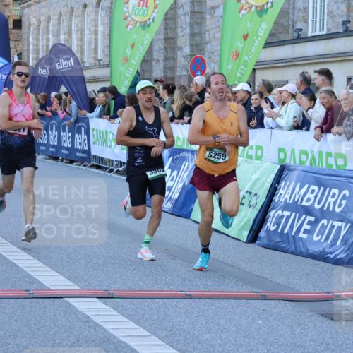 01.09.2024 - BARMER Alsterlauf Strokosch-Dieckow http://msf.ph/oto/6888580 01.09.2024 09:38:28 Ziel 2521, 3569, 4699, 4816, 4879, 5259, 8232 meine-sportfotos.de