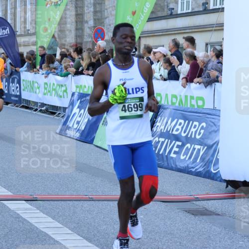 01.09.2024 - BARMER Alsterlauf Strokosch-Dieckow http://msf.ph/oto/6888591 01.09.2024 09:38:31 Ziel 2521, 3569, 3932, 4434, 4699, 4816, 4879, 5259 meine-sportfotos.de