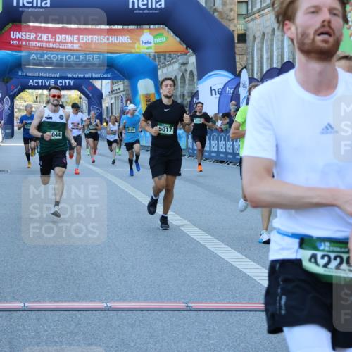 01.09.2024 - BARMER Alsterlauf Strokosch-Dieckow http://msf.ph/oto/6888655 01.09.2024 09:39:03 Ziel 3286, 3585, 3604, 3701, 3793, 4034, 4229, 4525, 4849, 4955, 5017, 5044, 8331, 8360, 8380 meine-sportfotos.de