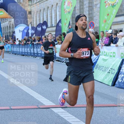 01.09.2024 - BARMER Alsterlauf Strokosch-Dieckow http://msf.ph/oto/6888715 01.09.2024 09:39:29 Ziel 2262, 3827, 3921, 3973, 4283, 4388, 4574, 4580, 5045, 8196 meine-sportfotos.de