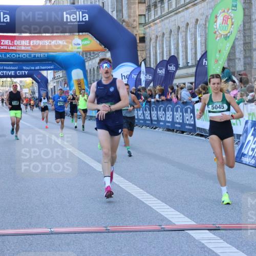 01.09.2024 - BARMER Alsterlauf Strokosch-Dieckow http://msf.ph/oto/6888720 01.09.2024 09:39:34 Ziel 1101, 2151, 2262, 3827, 4283, 4388, 4574, 4837, 5045, 8196, 8385 meine-sportfotos.de