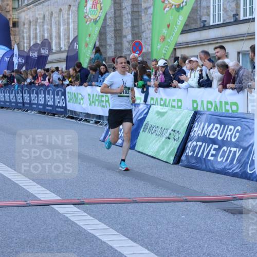 01.09.2024 - BARMER Alsterlauf Strokosch-Dieckow http://msf.ph/oto/6888767 01.09.2024 09:40:00 Ziel 3101, 3126, 8079, 8182 meine-sportfotos.de