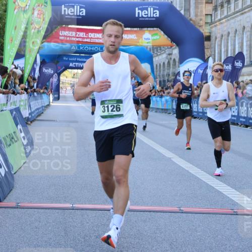 01.09.2024 - BARMER Alsterlauf Strokosch-Dieckow http://msf.ph/oto/6888786 01.09.2024 09:40:10 Ziel 2283, 2462, 3126, 3469, 4156, 4270, 4659, 4795, 5255, 8257, 8368 meine-sportfotos.de