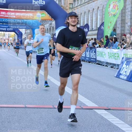 01.09.2024 - BARMER Alsterlauf Strokosch-Dieckow http://msf.ph/oto/6888793 01.09.2024 09:40:14 Ziel 2283, 2462, 3469, 4156, 4270, 4659, 4795, 4873, 5255, 8257, 8368 meine-sportfotos.de