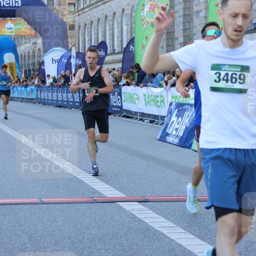 01.09.2024 - BARMER Alsterlauf Strokosch-Dieckow http://msf.ph/oto/6888805 01.09.2024 09:40:19 Ziel 2283, 2462, 3469, 4156, 4270, 4659, 4860, 4873 meine-sportfotos.de