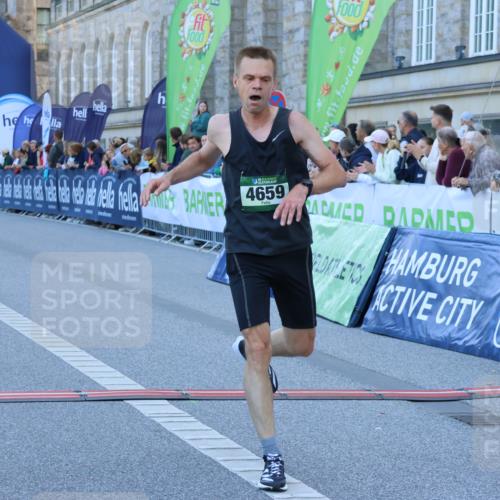 01.09.2024 - BARMER Alsterlauf Strokosch-Dieckow http://msf.ph/oto/6888812 01.09.2024 09:40:20 Ziel 2462, 3042, 3469, 4156, 4270, 4659, 4860, 4873 meine-sportfotos.de