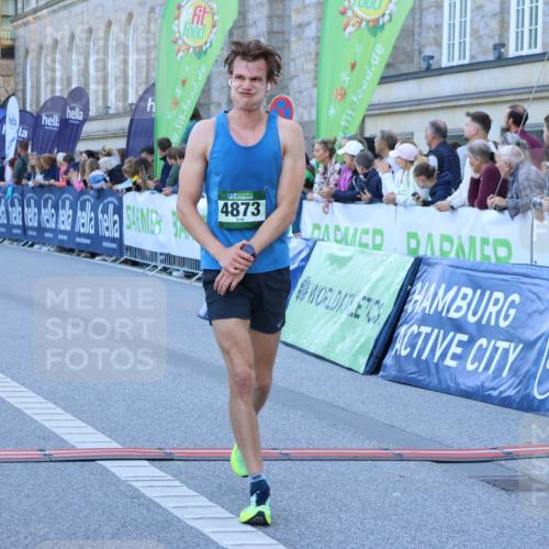 01.09.2024 - BARMER Alsterlauf Strokosch-Dieckow http://msf.ph/oto/6888819 01.09.2024 09:40:25 Ziel 3042, 4787, 4860, 4873 meine-sportfotos.de