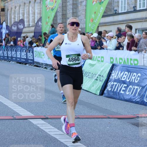 01.09.2024 - BARMER Alsterlauf Strokosch-Dieckow http://msf.ph/oto/6888831 01.09.2024 09:40:30 Ziel 3042, 4275, 4787, 4860, 4978 meine-sportfotos.de