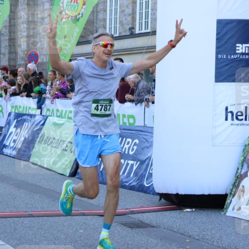 01.09.2024 - BARMER Alsterlauf Strokosch-Dieckow http://msf.ph/oto/6888841 01.09.2024 09:40:34 Ziel 4275, 4787, 4978 meine-sportfotos.de